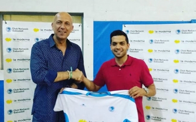 Dani Castro presentat amb la samarreta del CNS